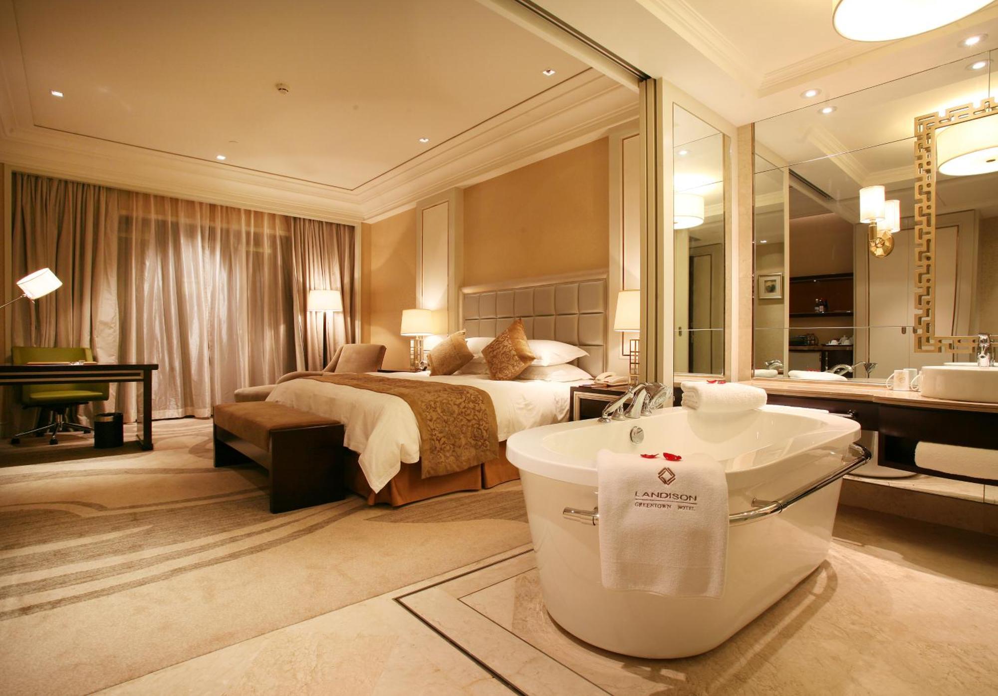 Landison Green Town Hotel Xinchang Eksteriør billede