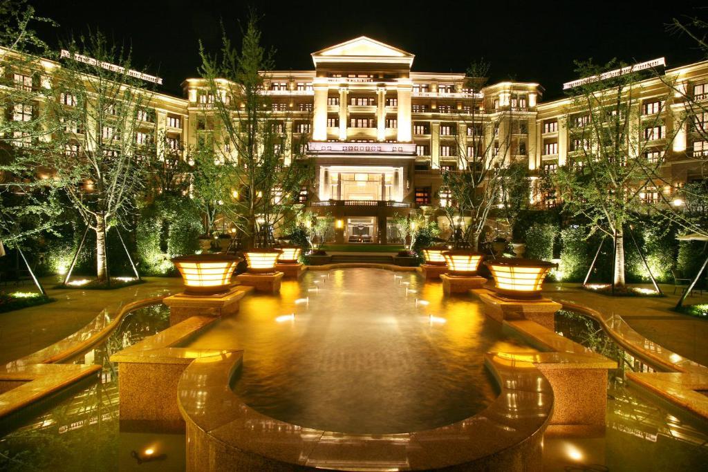 Landison Green Town Hotel Xinchang Eksteriør billede